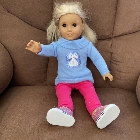 American Girl Doll Julie with Penguin Sequin Sweater Pink Pants & Sparkle shoes - Picture 9 of 11